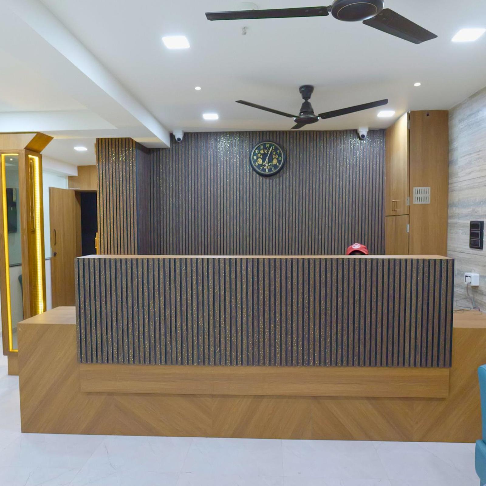 Hotel Royal Elite Rajkot Exterior foto